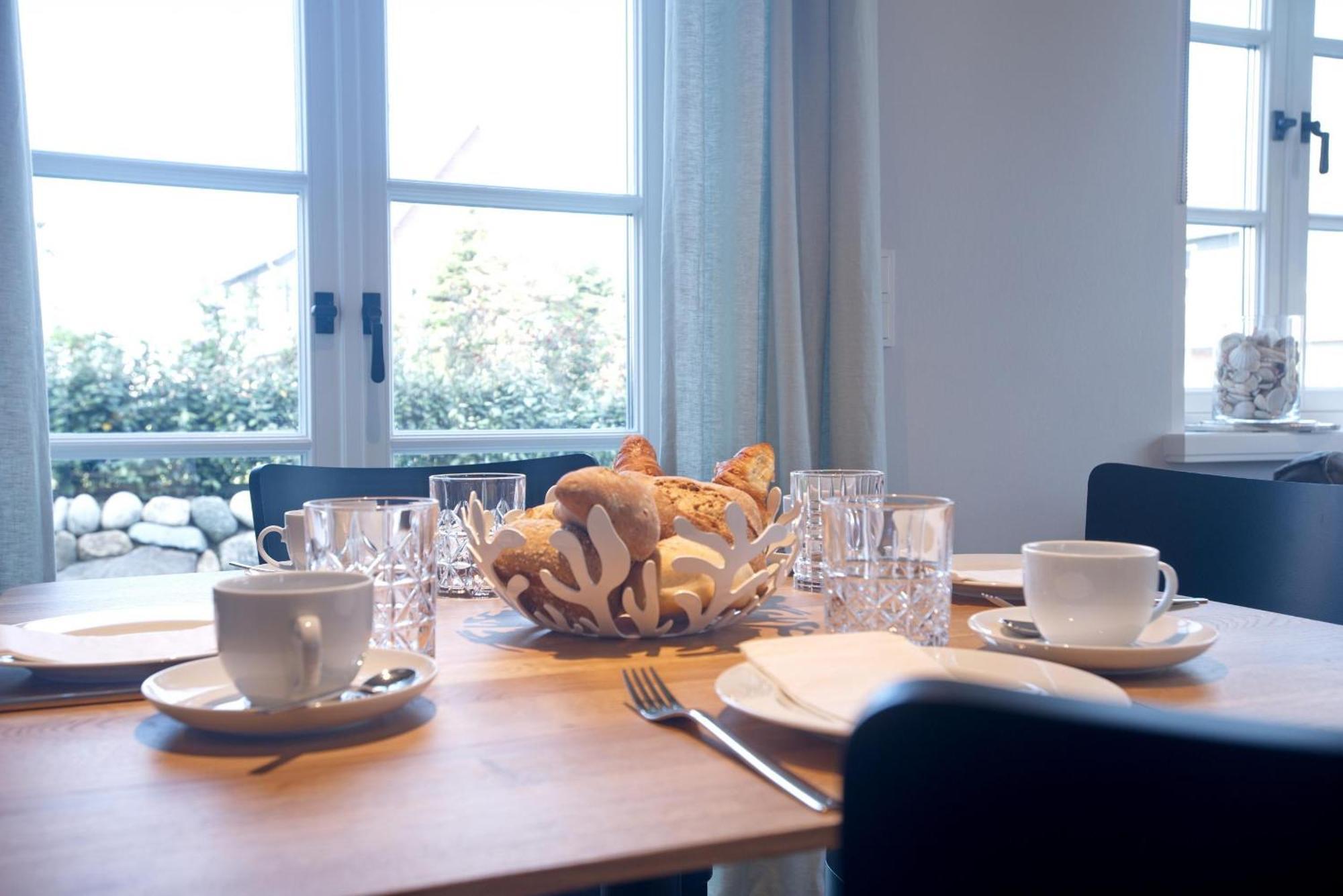 Neu! Ferienhaus Litj Horsa Hoog - Luxus, Lage, Leichtigkeit Mit Wellenrauschen In Wenningstedt Sylt Esterno foto