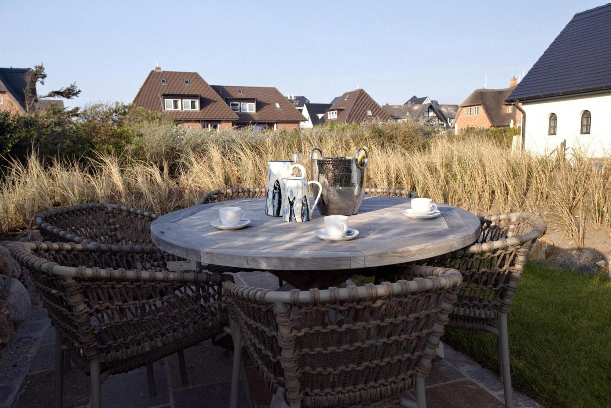 Neu! Ferienhaus Litj Horsa Hoog - Luxus, Lage, Leichtigkeit Mit Wellenrauschen In Wenningstedt Sylt Esterno foto